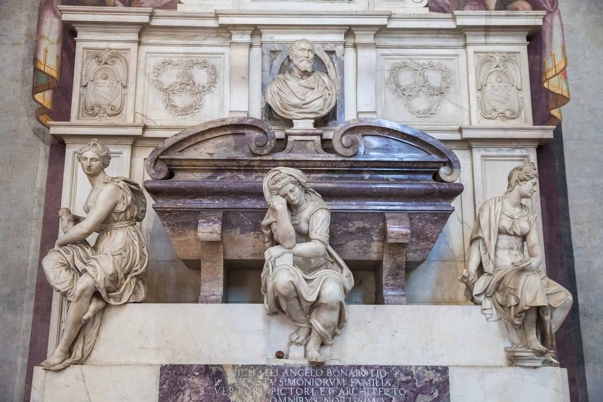 santa croce statue faire visite guidee