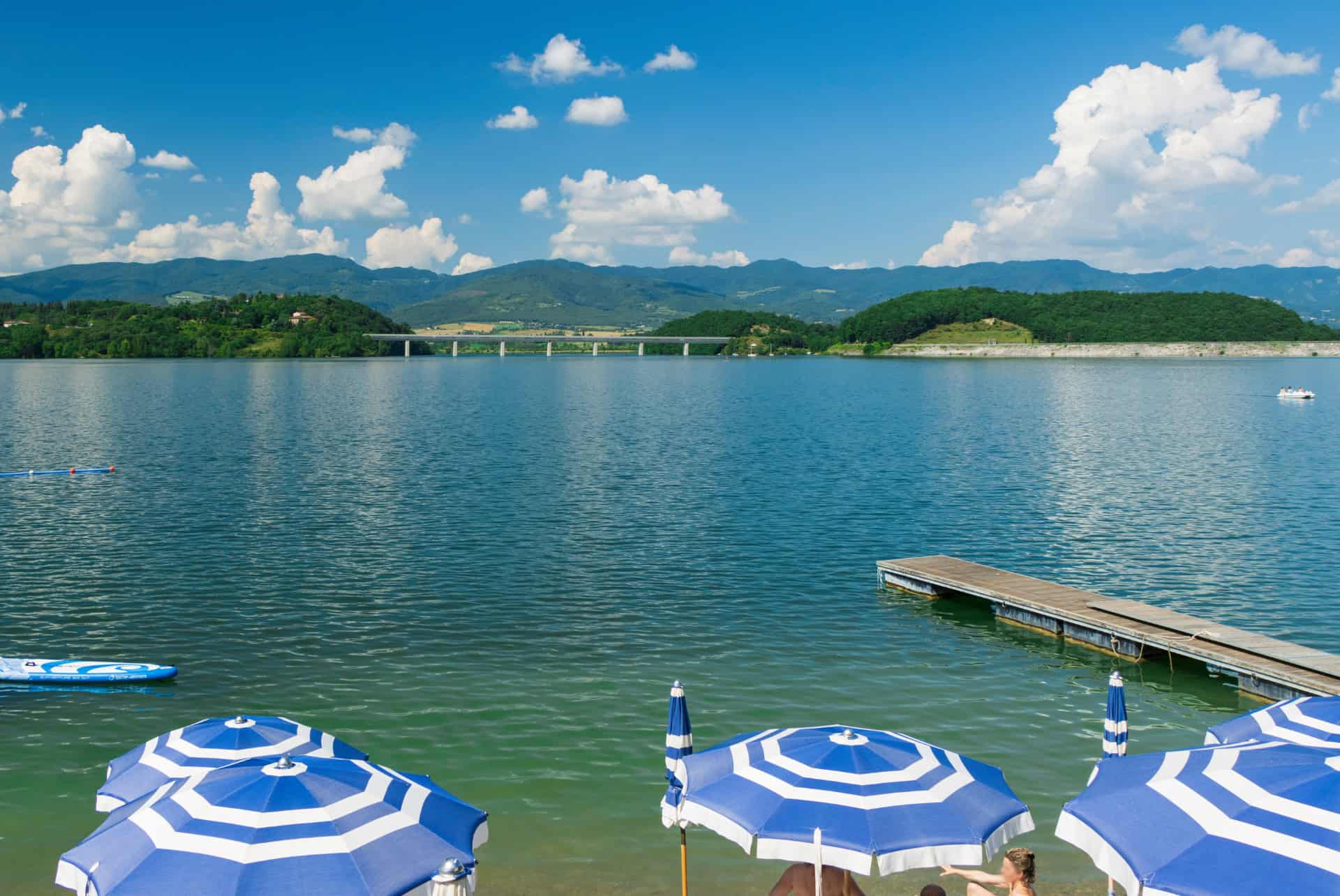 florence en aout lac de Bilancino