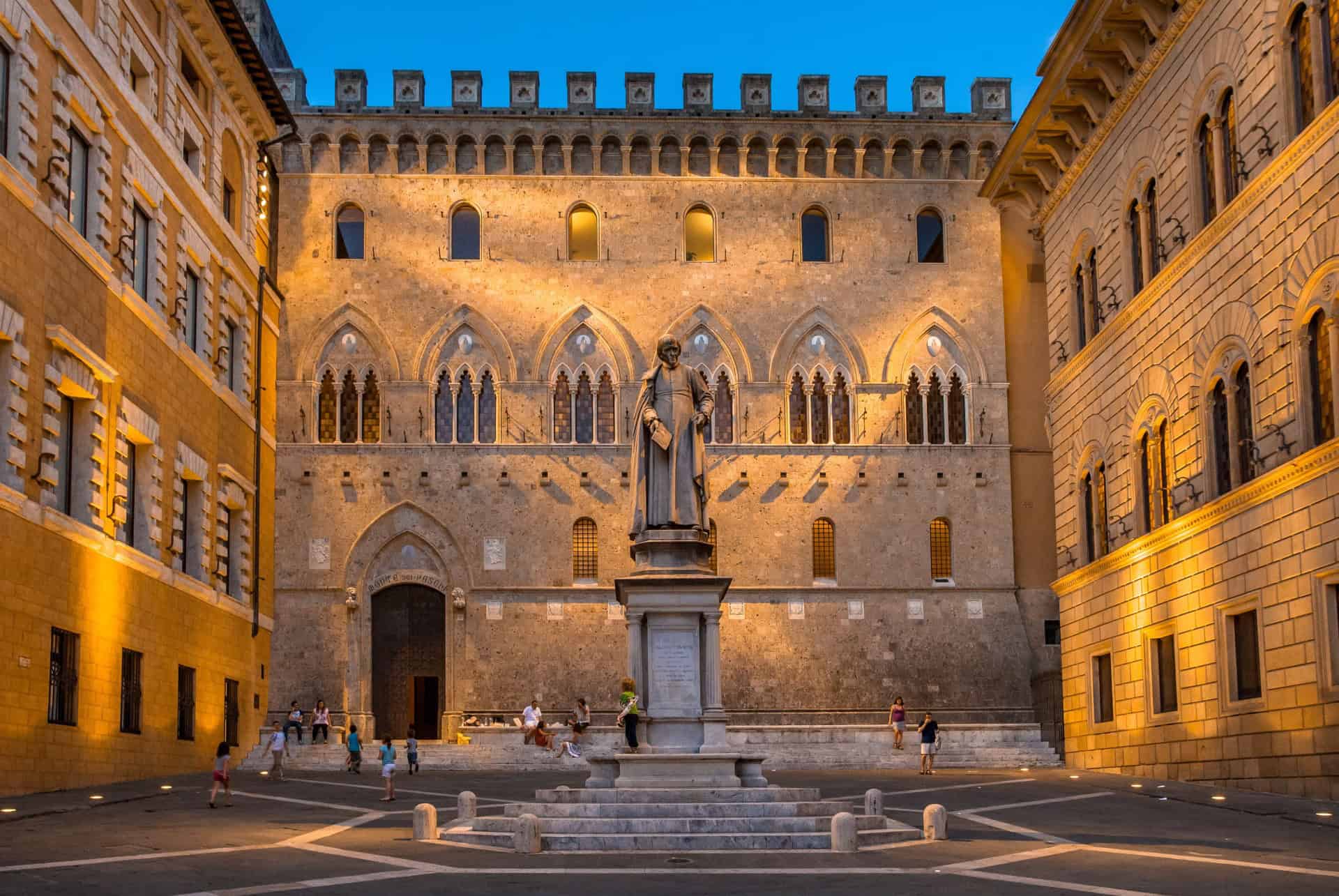 piazza salimbeni sienne piazza salimbeni sienne