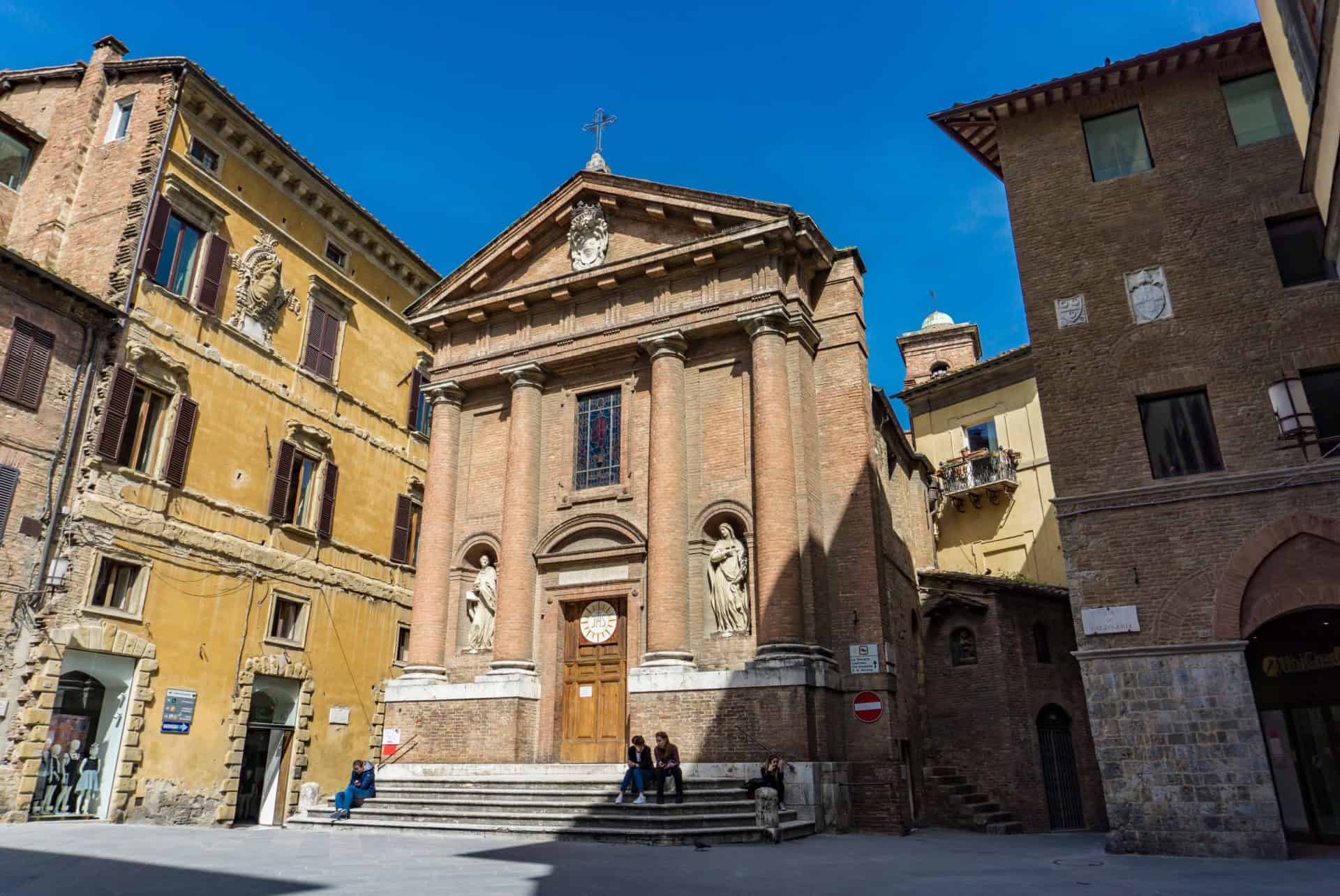 que faire a sienne piazza tolomei que faire a sienne piazza tolomei