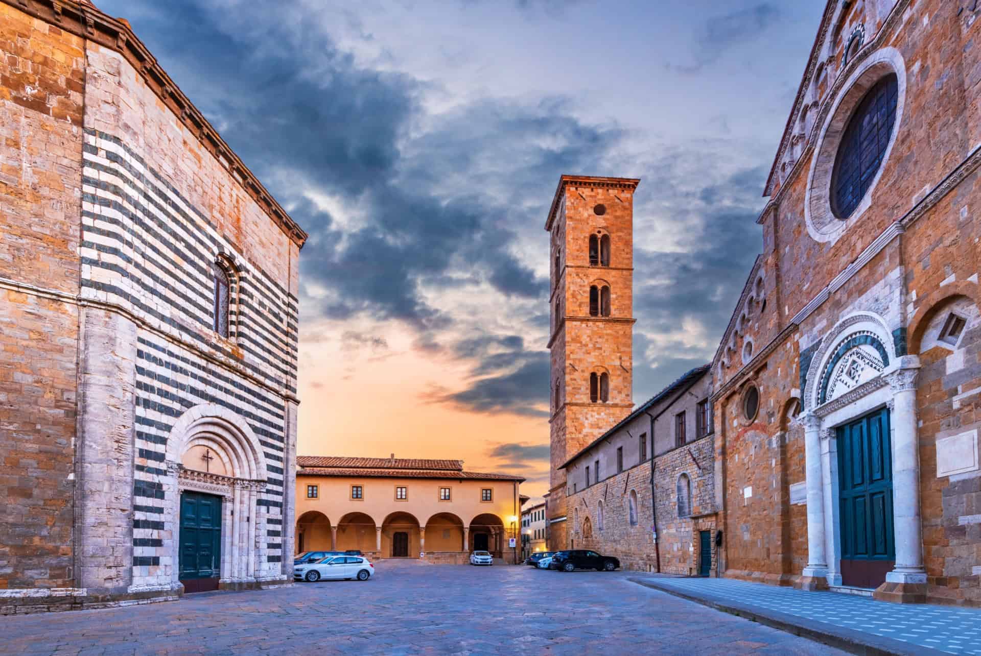 piazza san giovanni visiter le village de volterra piazza san giovanni visiter le village de volterra