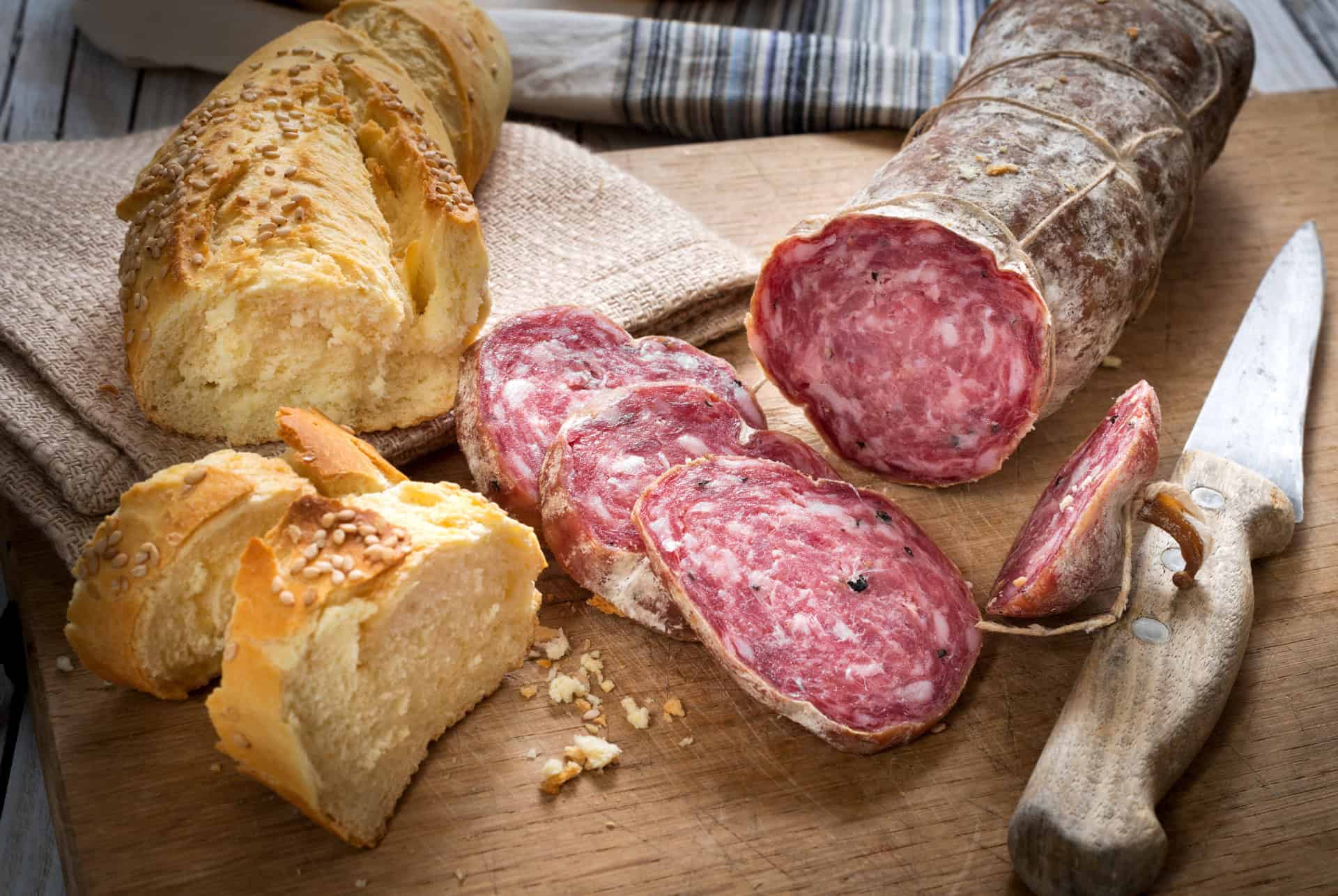 charcuterie specialites culinaires de toscane