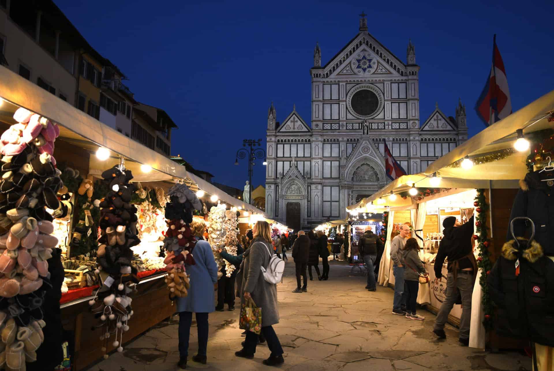 marche de noel santa croce florence