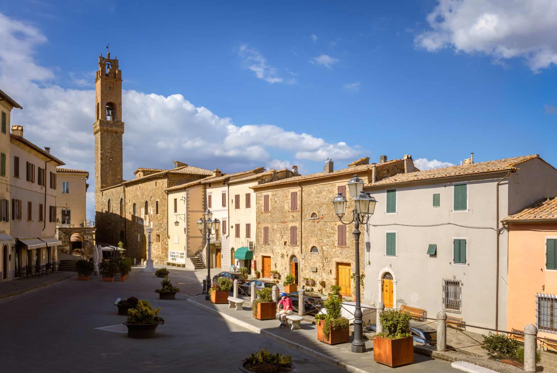 place garibaldi visiter montalcino