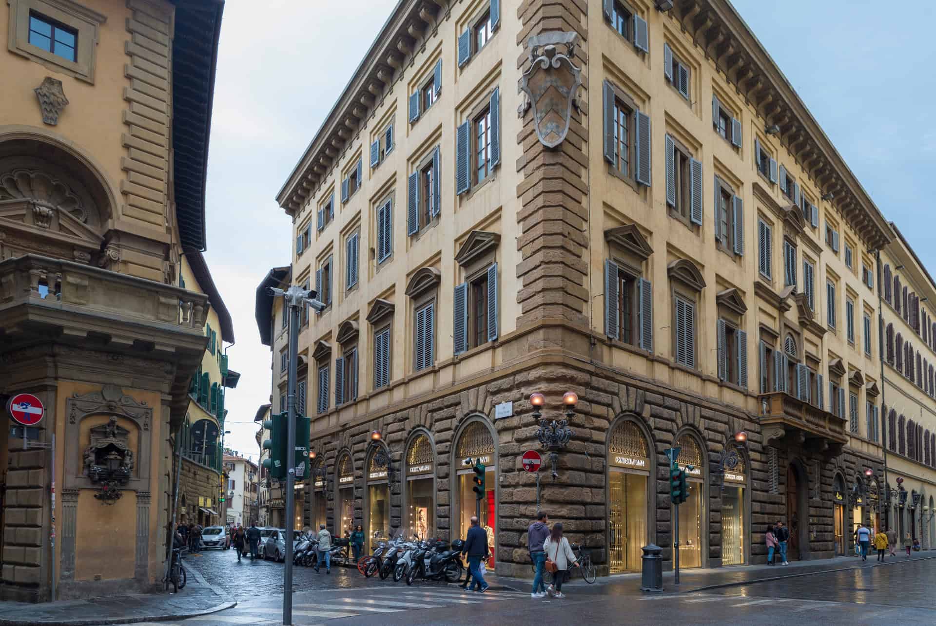 via tornabuoni plus belles rues de florence via tornabuoni plus belles rues de florence